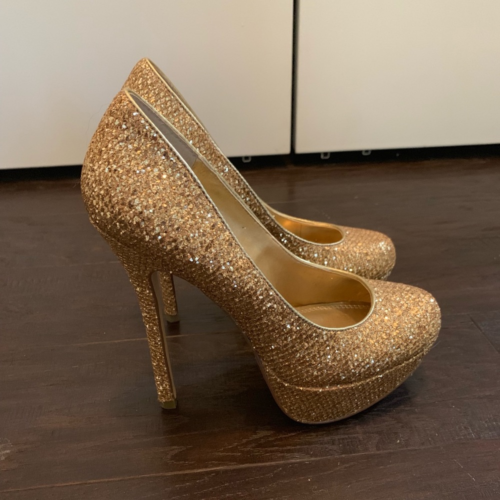 Size 6 Gold platforms